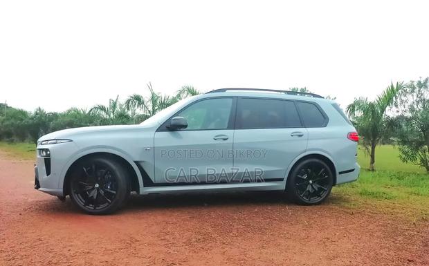 New BMW X7 xDrive40i 2023 Gray
