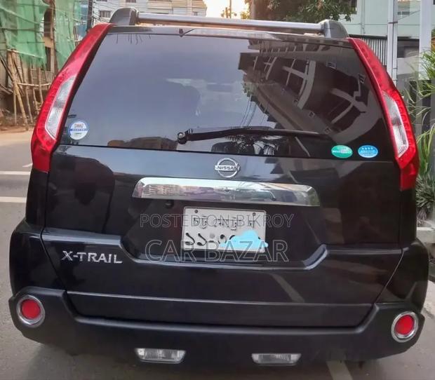 Nissan X-Trail 2.0 Petrol XE 2012 Black