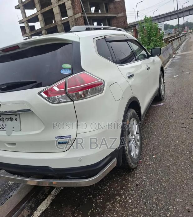 Nissan X-Trail 2.0 Petrol FWD 2014 Off White