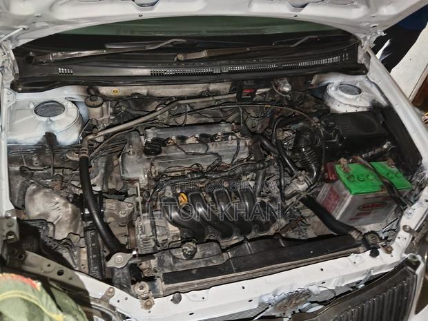 Toyota Corolla 2004 White