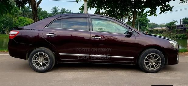 Toyota Premio 1.5 FWD 2014 Maroon