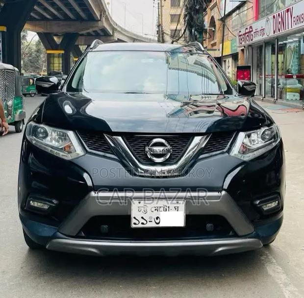 Nissan X-Trail 2.0 Hybrid FWD 2015 Black