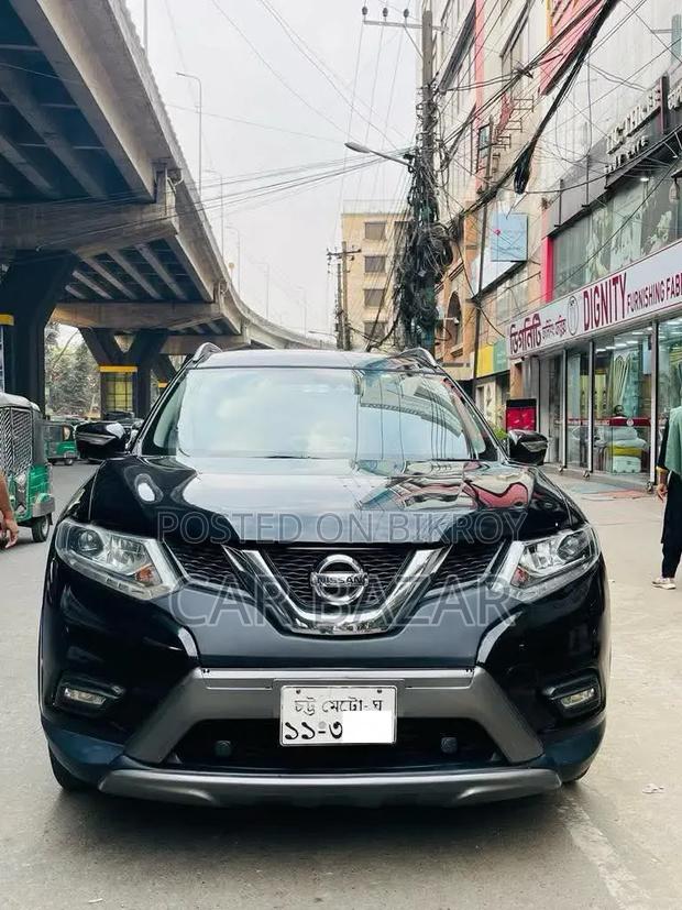 Nissan X-Trail 2.0 Hybrid FWD 2015 Black