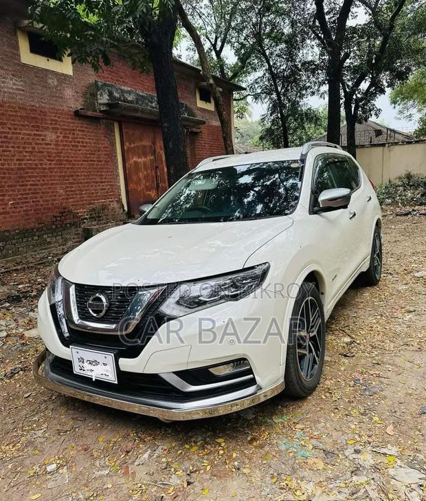 Nissan X-Trail 2.0 Hybrid FWD 2018 Pearl