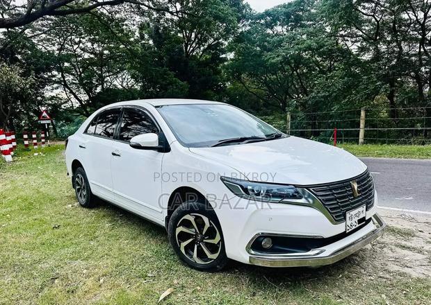 Toyota Premio 1.5 FWD 2016 Pearl