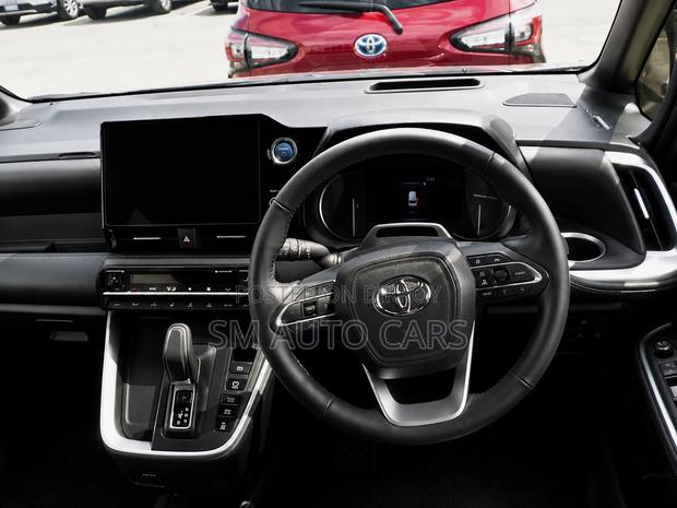 Toyota Noah 2023 Black