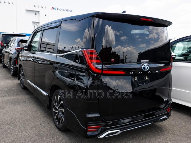 Toyota Noah 2023 Black