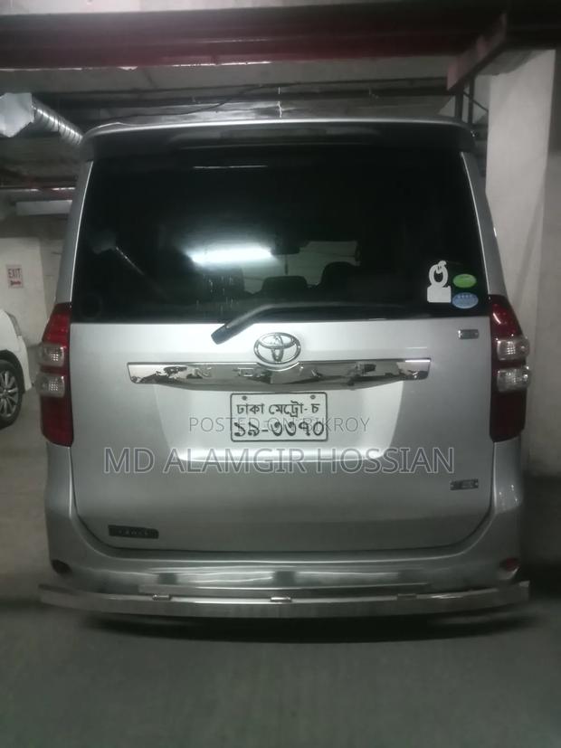 New Toyota Noah 2.0 143hp AWD (7 Seater) 2012 Silver