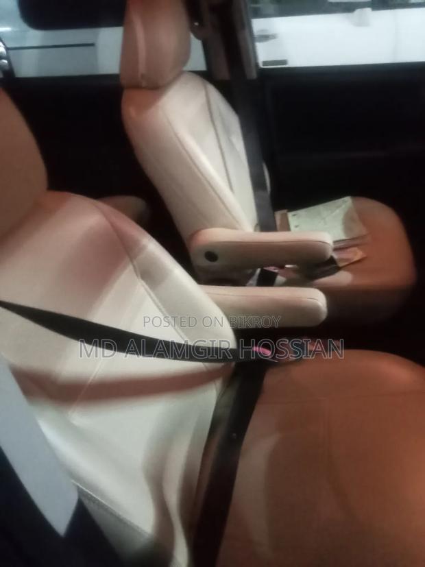 New Toyota Noah 2.0 143hp AWD (7 Seater) 2012 Silver