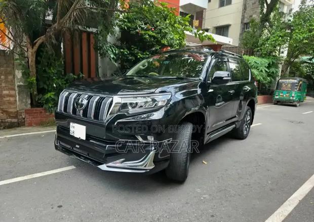 Toyota Land Cruiser Prado 2.7 2022 Black