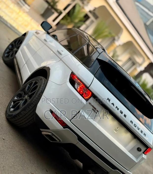 Land Rover Range Rover Evoque Dynamic 4x4 (2.0L 4cyl 9A) 2014 Off White