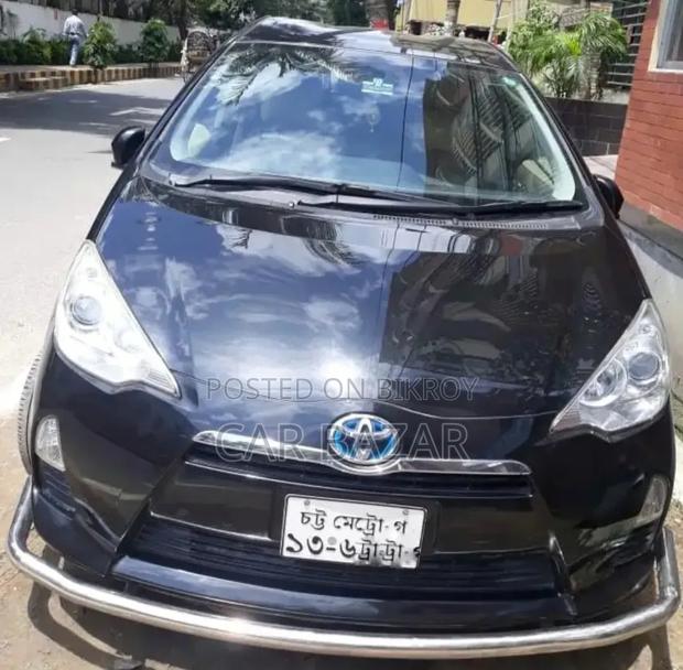 Toyota Aqua 2012 Black