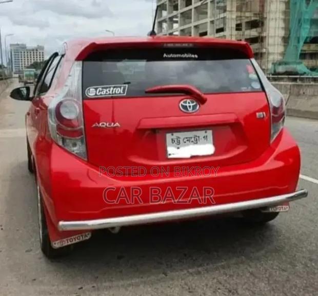 Toyota Aqua 2013 Red