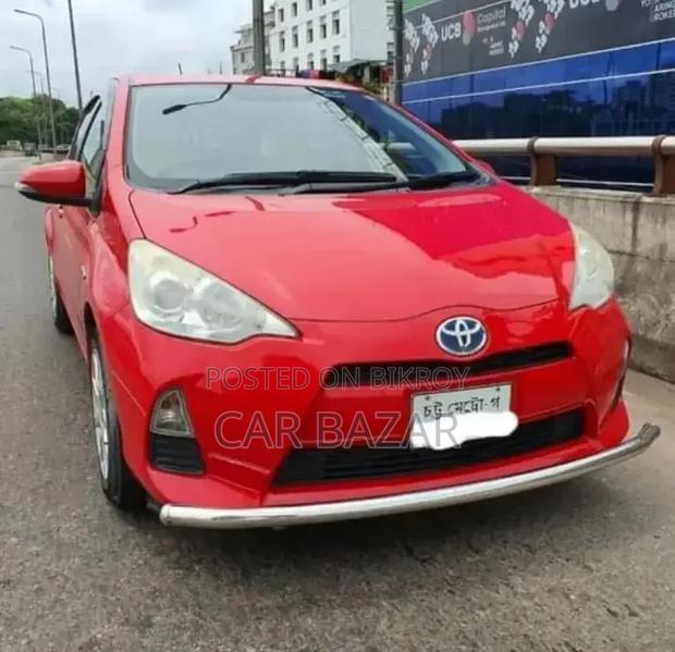 Toyota Aqua 2013 Red