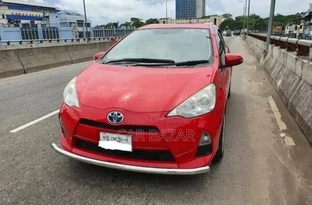 Toyota Aqua 2013 Red