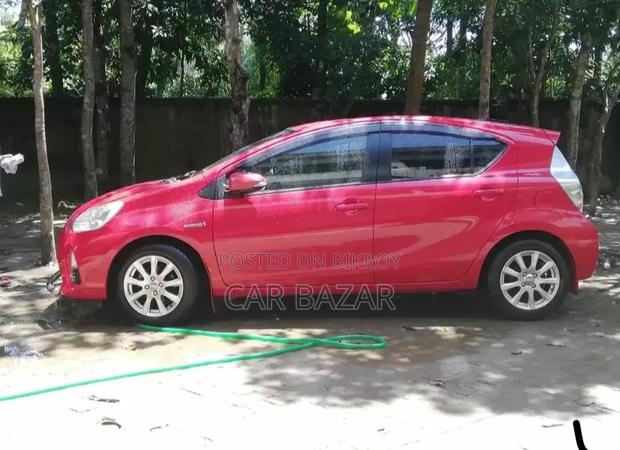 Toyota Aqua 2013 Red