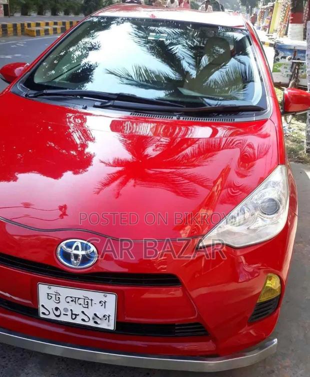 Toyota Aqua S 2014 Red