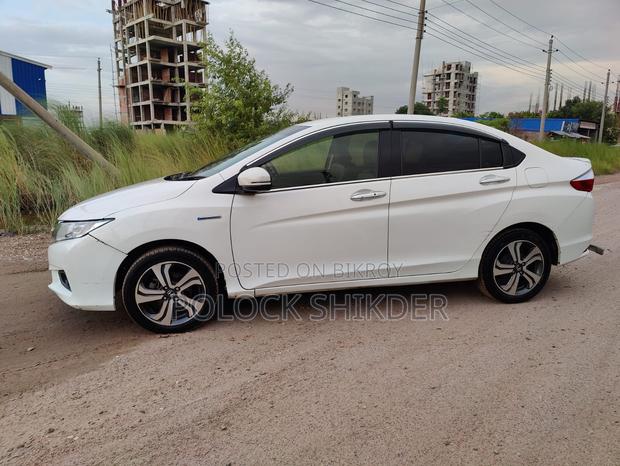 Honda Grace 1.5 Hybrid FWD 2016 Pearl