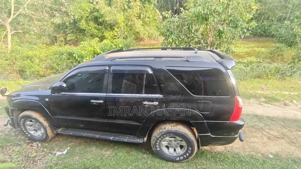 Toyota Hilux Surf 2004 Black