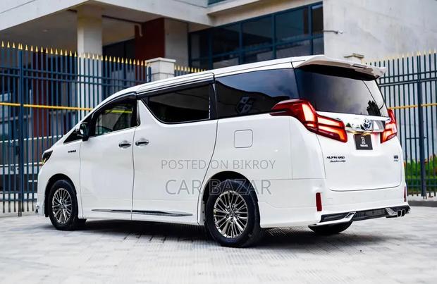 Toyota Alphard 2.5 Hybrid AWD 2019 Pearl