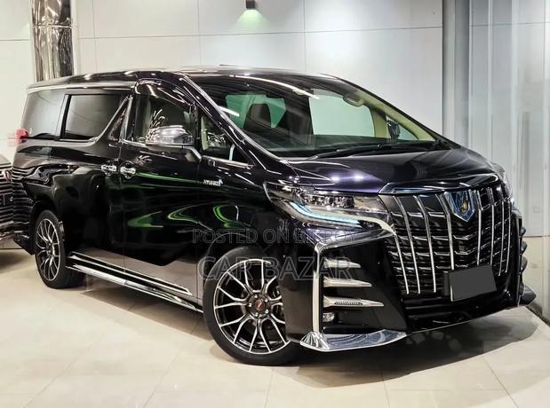 Toyota Alphard 2.5 Hybrid AWD 2019 Black