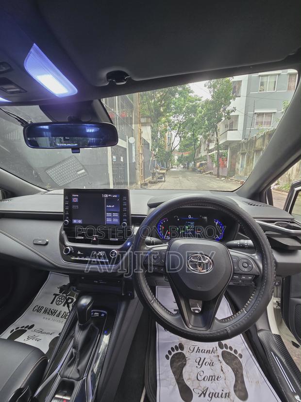 Toyota Corolla 2020 Pearl