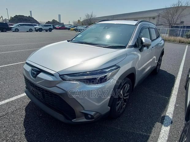 New Toyota Corolla Cross 1.8 Hybrid FWD 2022 Ivory