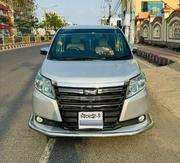 Toyota Noah 2.0 AWD (8 Seater) 2016 Silver for sale