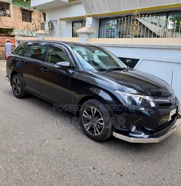 Toyota Corolla Fielder 1.5 Petrol FWD 2014 Black