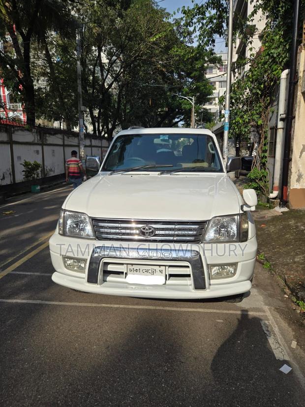 Toyota Land Cruiser Prado 2000 Pearl
