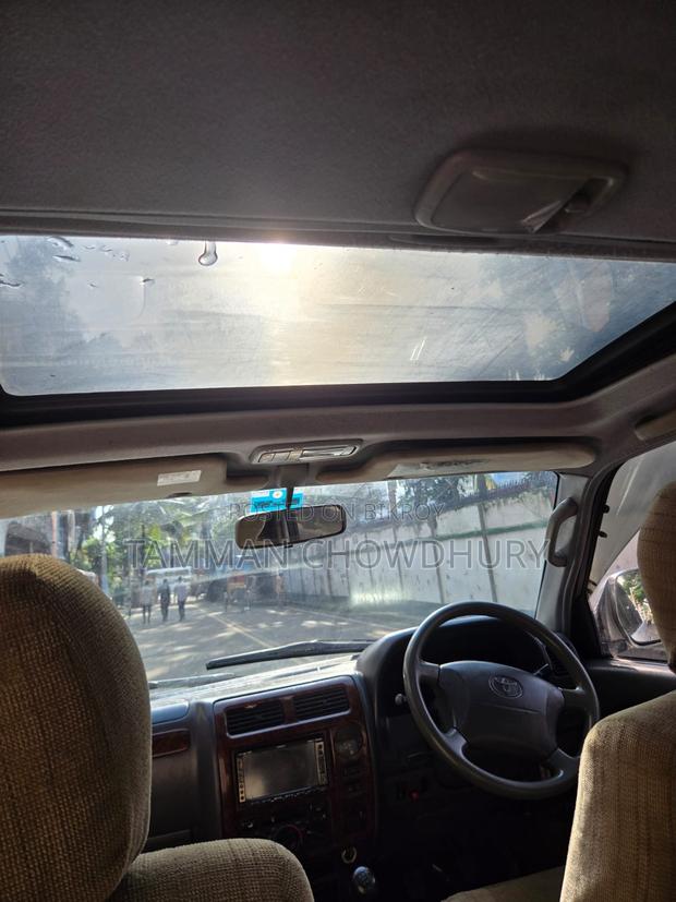 Toyota Land Cruiser Prado 2000 Pearl