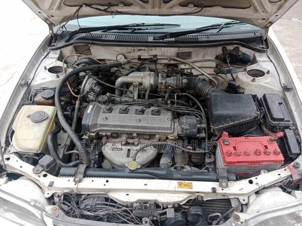 Toyota Corolla Sedan 2003 White