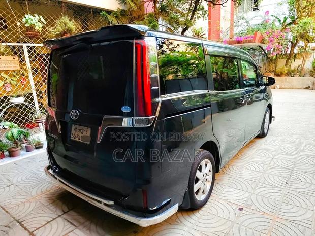 Toyota Noah 2016 Black
