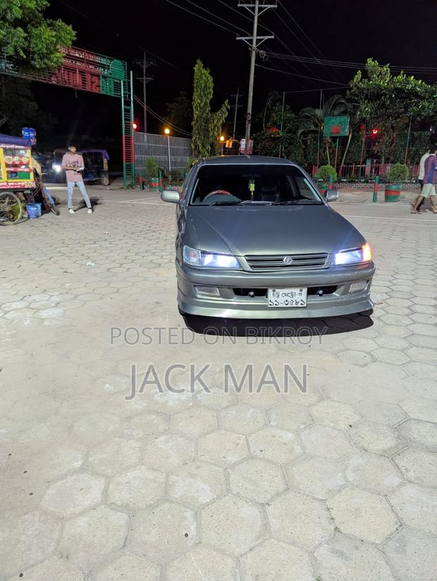 Toyota Corona Premio 2.0 Petrol AWD 1996 Silver