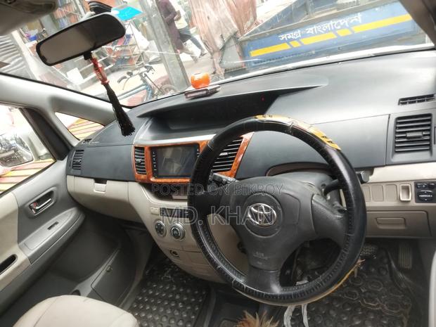Toyota Noah 2002 Pearl