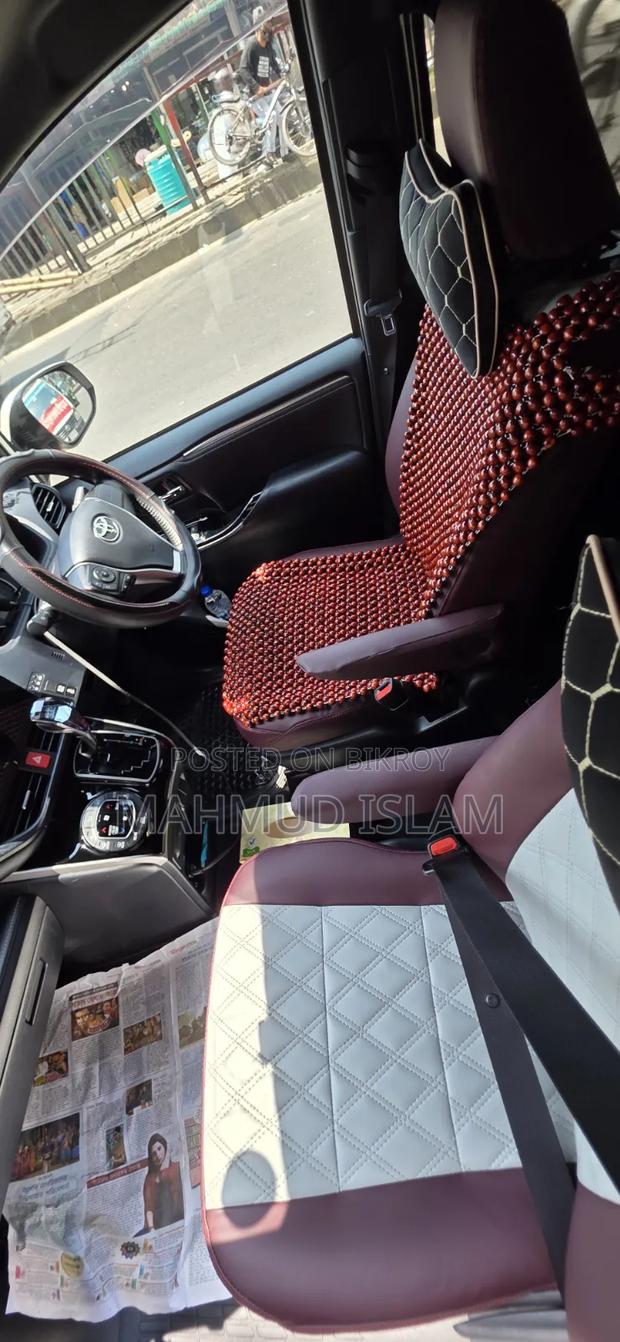 New Toyota Esquire 2.0 FWD (8 Seater) 2020 Pearl