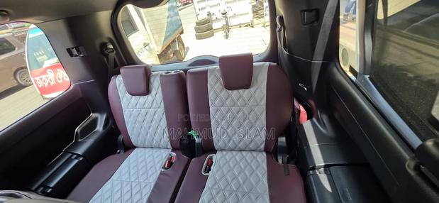 Toyota Esquire 2.0 FWD (8 Seater) 2020 Pearl