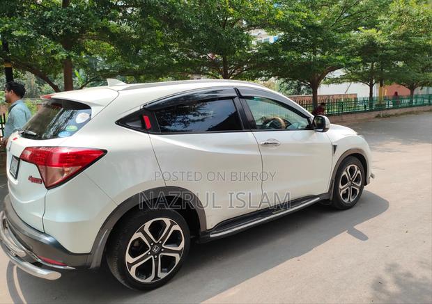 Honda Vezel 2014 Pearl