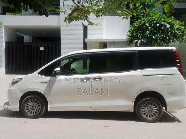 Toyota Noah 1.8 FWD Hybrid (7 Seater) 2019 Pearl