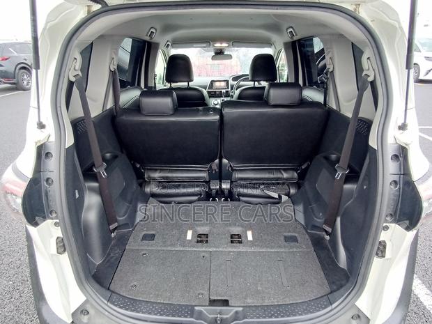 Toyota Sienta 2022 Pearl
