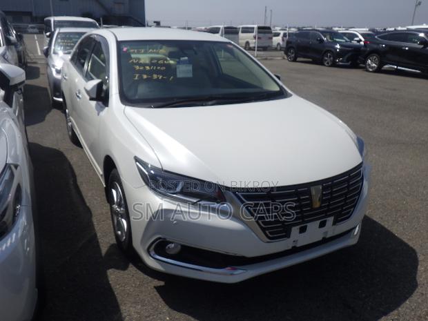 Toyota Premio 1.5 FWD 2021 Pearl