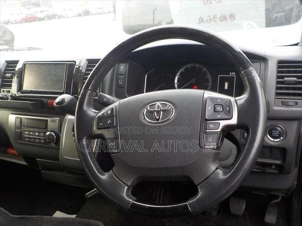Toyota HiAce 2021 Gray