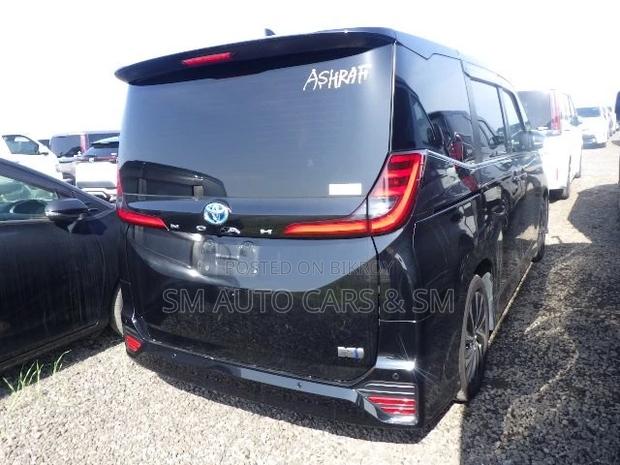 Toyota Noah 2023 Black