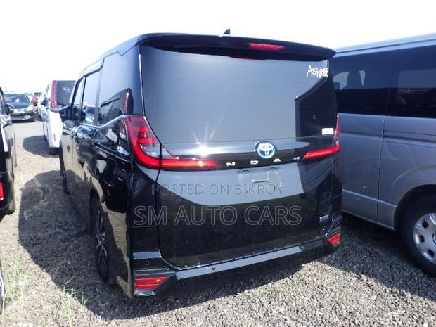 Toyota Noah 2023 Black