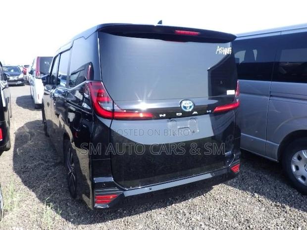 Toyota Noah 2023 Black