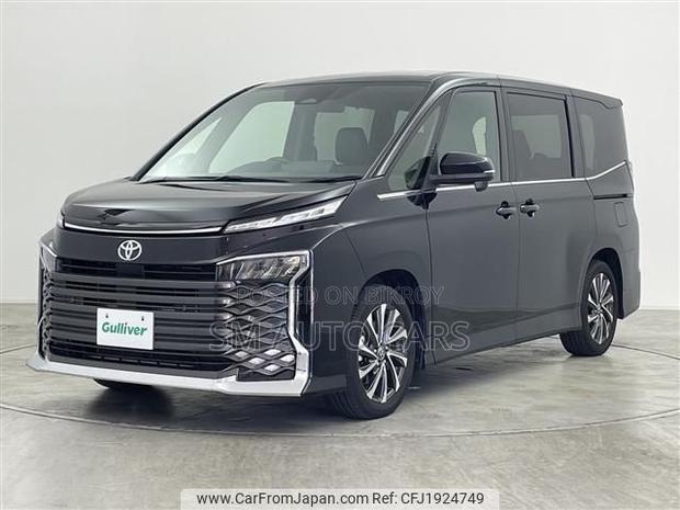 Toyota Voxy 2022 Black
