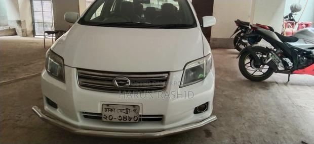 Toyota Axio 2010 Pearl