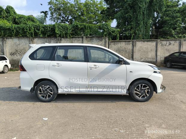Toyota Venza 2021 White