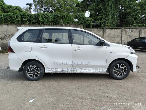Toyota Venza 2021 White