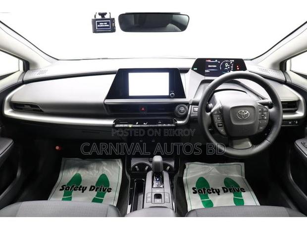 Toyota Prius LE AWD-e 2023 Pearl